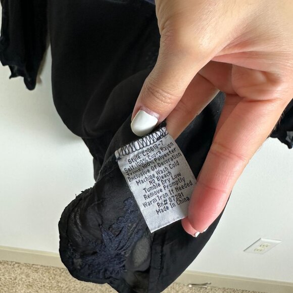 Johnny Was Black and Blue Floral Embroidered Blouse XS Boho Peasant Whismygoth D - Picture 5 of 7